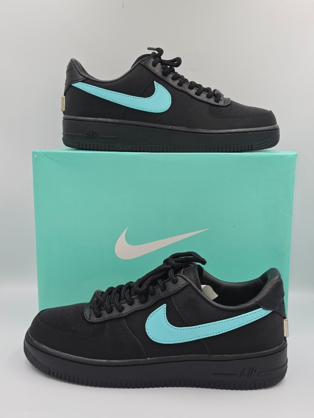 Nike Air Force 1 Low Tiffany & Co 1837 Men’s 10 Women’s 11.5 Complete